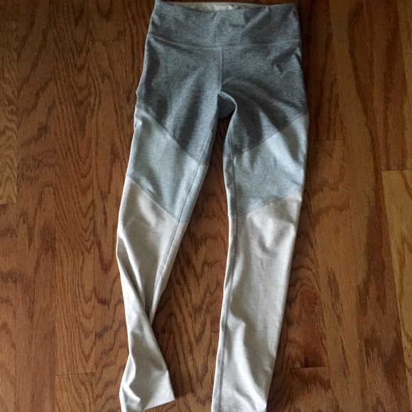 Outdoor voices leggings. BRAND NEW! No tag - Picture 1 of 3